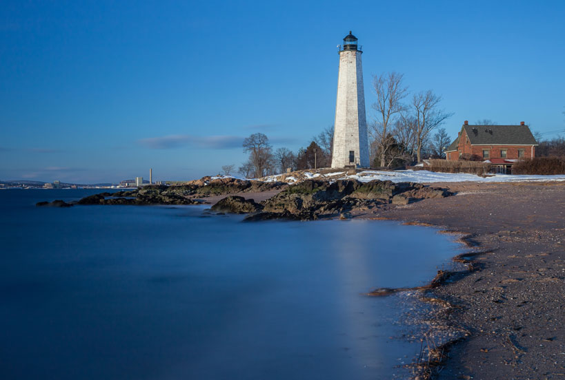 Summer_in_connecticut_stony_brook_village_apartments Hirschfeld