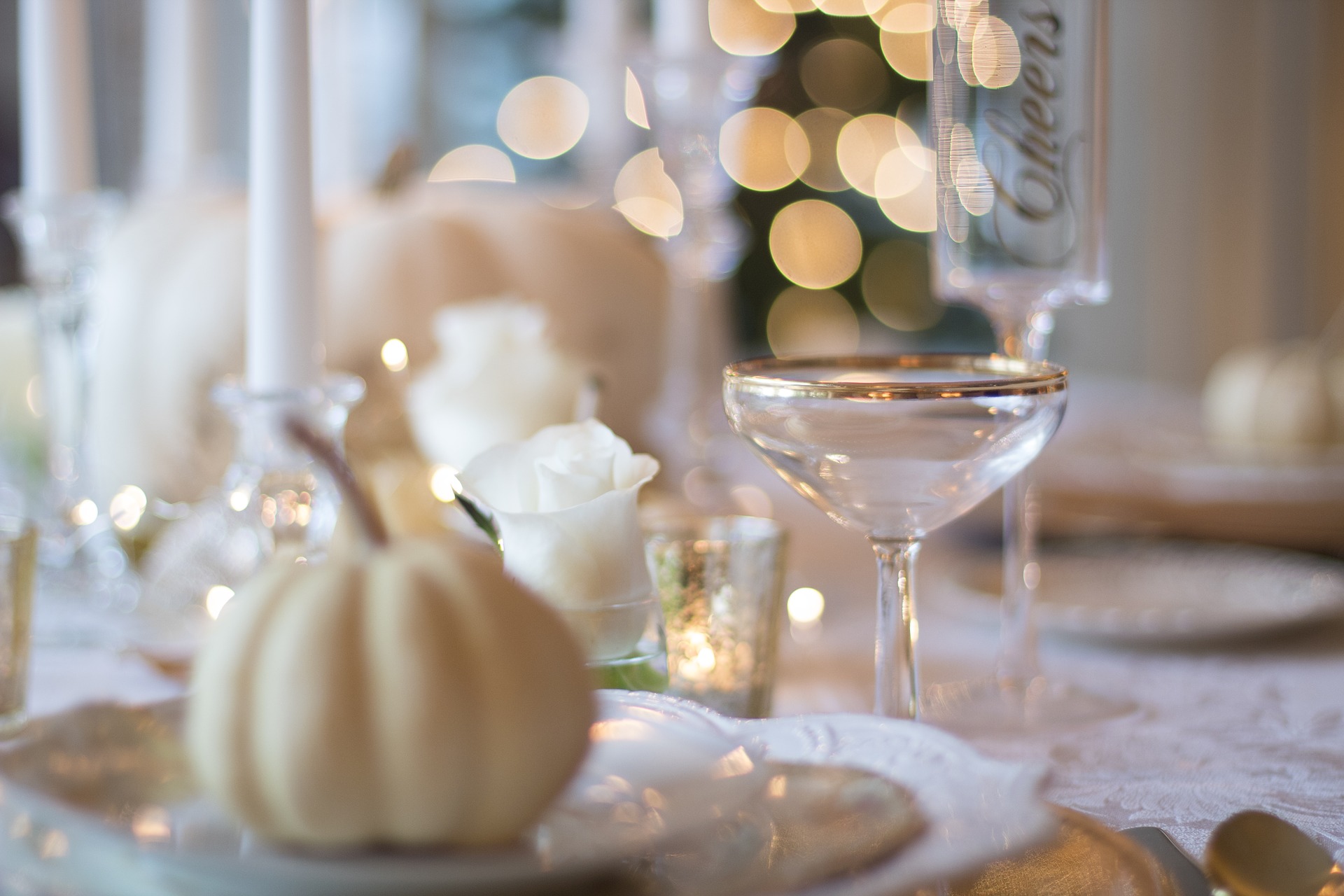 autumn apartments fall table setting