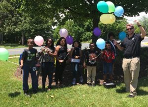 ridge view staff surprises school children with balloons on their last day of school