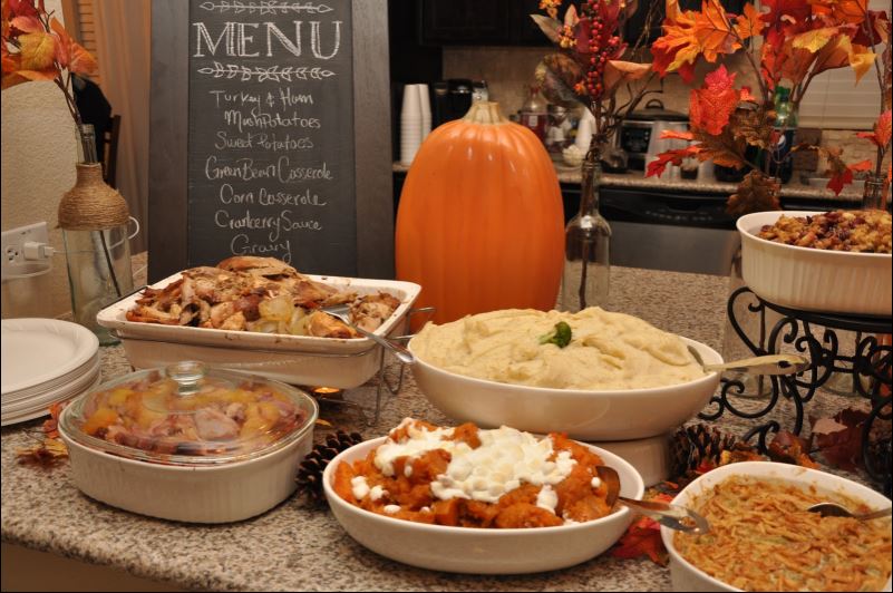 apartment thanksgiving buffet setup